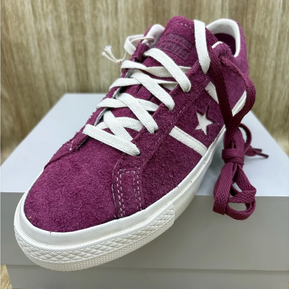 Converse One Star Suede Retro Sneakers - Picture 3 of 16